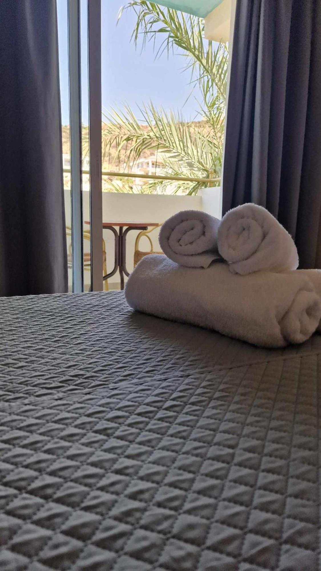 M. Moniatis Hotel ลิมาซอล ภายนอก รูปภาพ