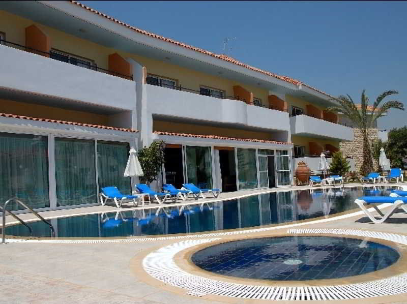 M. Moniatis Hotel ลิมาซอล ภายนอก รูปภาพ